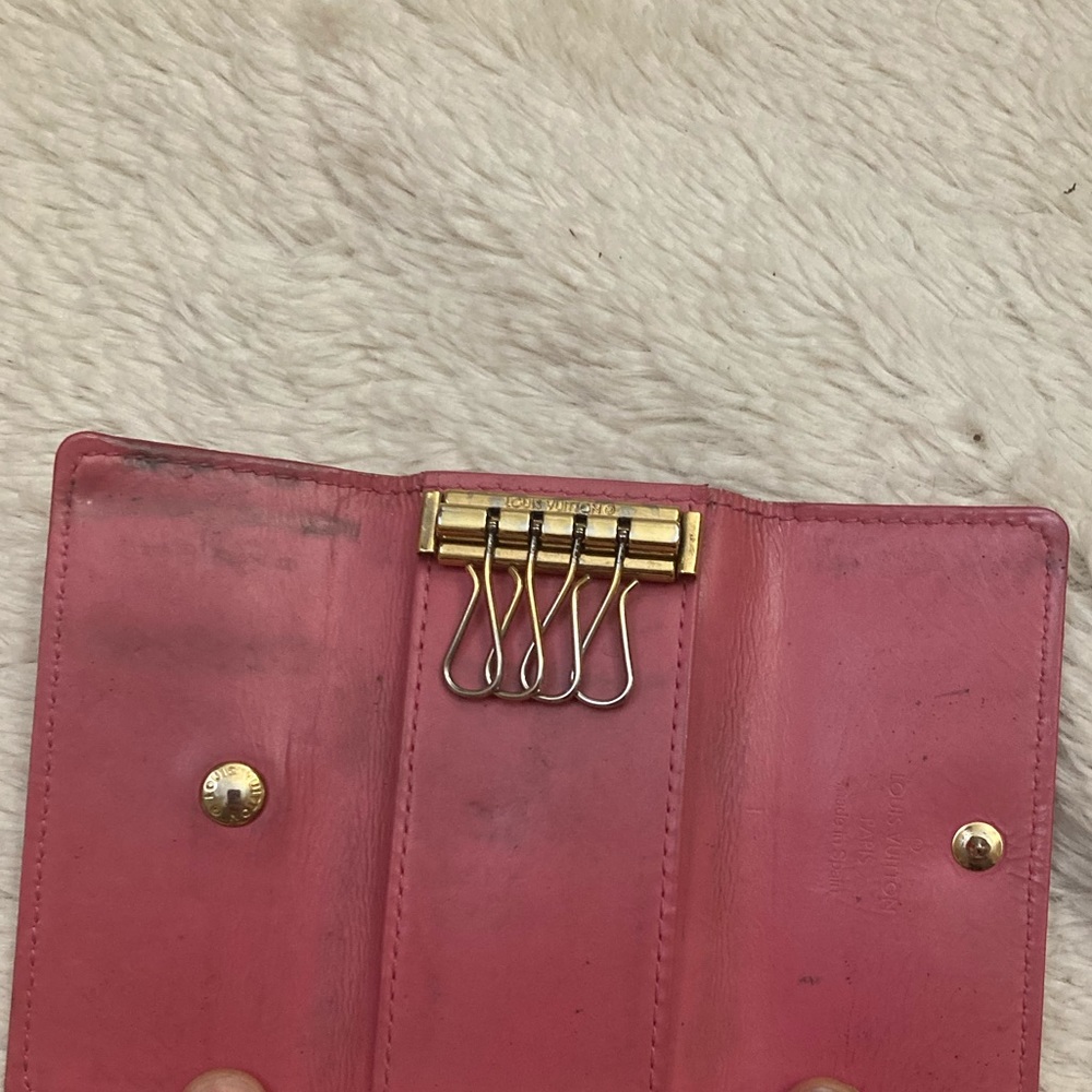 Cute! Auth Louis Vuitton Pink Key Case Multicles Pink Vernis Monogram Leather - Picture 4 of 8